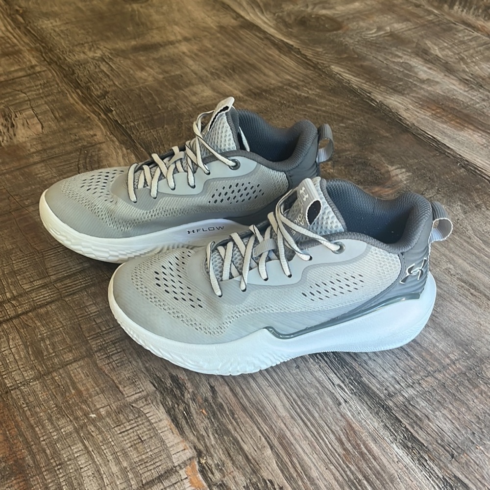 Under Armour Flow Basketball Shoes Size 7.5